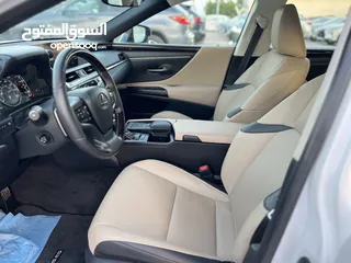  7 ‏ES 350 رقم واحد لون ابيض لؤلؤي 2019