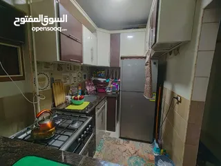  4 شقه  بسعر لقطه في سيدي بشر شارع 30
