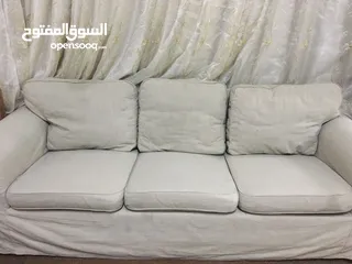  2 كنب ايكيا قطعة ثلاثية بحالة ممتازة