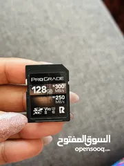  4 كاميرا كانون 7D Mark II+ عدسة 50 نظييييف قابل للتفاوض