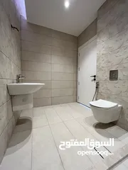  2 شقة طابق اول للبيع