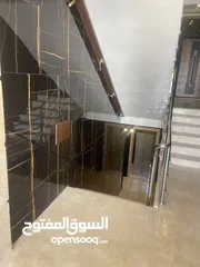  2 شقه في البنيات للبيع
