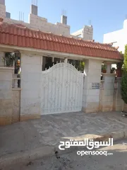  14 منزل (شبه فيلا) للبيع اربد (حوارة)