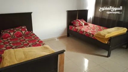  7 لايجار روف مفروش في الجاردنز