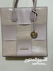  3 شنطة مايكل كورس من جلد فاخر وبسعر جميل جدا