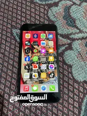  4 معي ايفون 8بلس256جيجا بطاريه 70‎%‎ سعر 82000