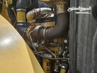  11 لودر كاتربلر 966H بحالة ممتازة للبيع بسعر مغري
