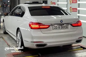  7 BMW 740i 2019