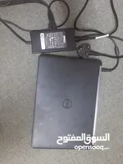  1 لاب توب ديل للبيع بسعر لقطة ذاكرة داخلية 256 جيجا ssd مع  8 رام ومعالج ايكور 5  مئة د  تواصل واتساب