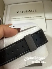  6 ساعة فيرزاتشي Versace