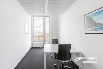  5 Private office space for 1 person in Muscat, Qurum City Centre