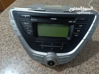  1 اضويه اثنين واحد تويوتا وواحد هونداي ومسجلات اثنين واحد منهم مع فريم للبيع بسعر مغري جداً