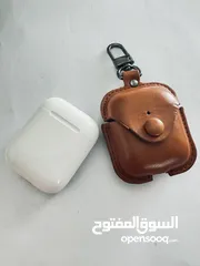  2 Apple AirPods 2nd generation