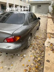  6 هيونداي لنترا 2000