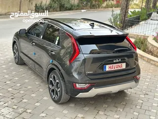  8 كيا نيرو 2023