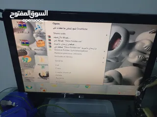  16 كمبيوتر بدون الطاوله