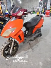  1 سكوتر للبيع أو البدل ب ايفون 13 برو وطالع فقط
