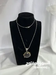  5 ‎السنسال الفضي الإيطالي عيار *925* مع التعليقة الفضية بحجر *اللابرادوريت التركي* بوزن *21.77