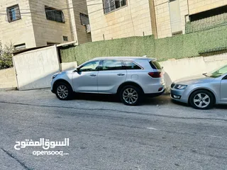  3 كيا سورينتوا الغنيه عن التعريف  سياره مميزه مش ناقصها اشي
