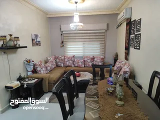  2 شقه بالجبيهه ثلاث غرف
