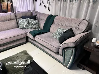  3 طقم كورنر وطقم طاولات للبيع وسفرة اثاث معيشه