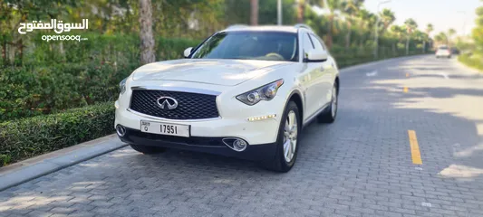  6 Infiniti QX70  2017 GCC  138.8k kms  AED 57,500/-