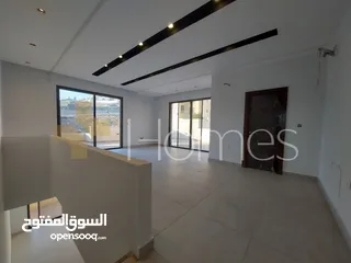  7 شقة اخيرمع روف للبيع في عبدون بمساحة بناء 180م