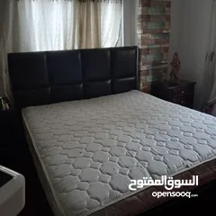  1 غرفت نوم تخت بوكس 2 كومودينه و تسريحه بحاله ممتازه