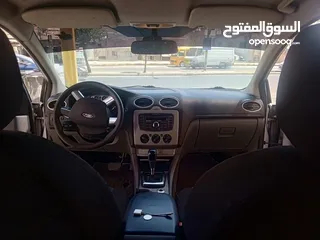  2 فورد فوكس للبيع موديل 2011 ماتور 1600 بسعر الكاس5200 قابل للتفاوض