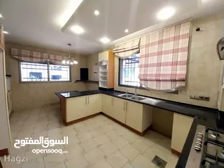  4 شقة غير مفروشة للإيجار 250م2 ( Property 19602 ) سنوي فقط