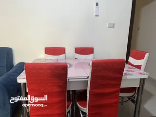  1 طاولة سفرة مع 6 كراسي