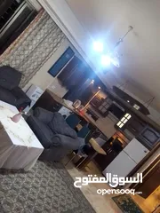  4 شقق مفروشة للايجار شقة مفروشة مميزة بالموقع والهدوء قريبة من طريق المطار تكييف مركزي