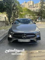 4 Mercedes A200 Sedan AMG/Black Edition