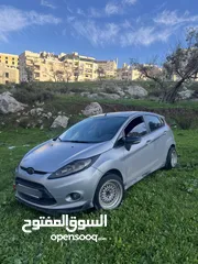  2 فورد فيستا للبيع 2012 مطور 1250 منفوضه شصيات نضاف مطور جير الف
