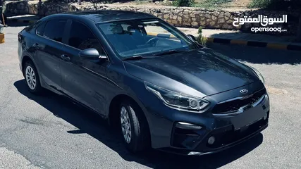  12 Kia cerato   Model :2019  Dohc 1600 CC  Gearbox : automatic   Colour: Gary  Inside :Black ABS Airbag