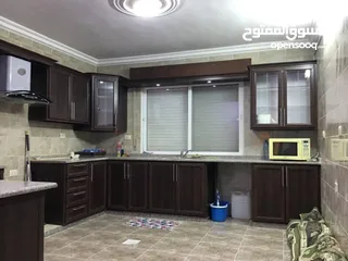 23 شقة لللبيع في الحصن