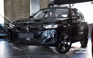  1 BMW الفئة الثالثة iX3 كهربائية بالكامل 2024 BMW iX3 eDrive EV Black Edition