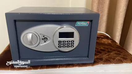  1 خزنة ماليه