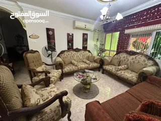  2 طقم كنب بحال الوكالة ونوع خشب زان