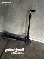 6 سكوتر الكهربائيه مع شاحن Electric scooter with charger