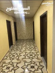  17 مكاتب حديثه وجديده  مع مصعد مطبخ  تصلح عيادات صحيه او مختبرات او شركات او محاميين او غيره من الاعمال