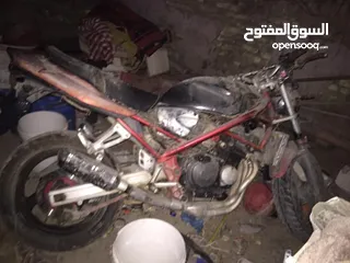  1 دراجه جكسر قديم ادوات مكفوله يحتاجلهه فقط مغنطه