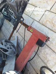  3 بنشر سيارات