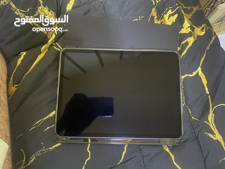  12 ايباد برو 4 سيم كارت  معالج (M2)  128 GB