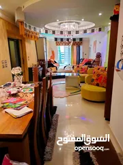  1 شغال من اخر للناس جايبة من الاخر