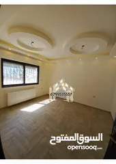  11 شقة للايجار في دابوق ارضي مع حديقة وترسات