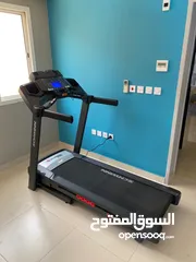  4 للبيع شوين جهاز المشي 2.75 حصان 530 اي  Schwinn 530i Treadmill