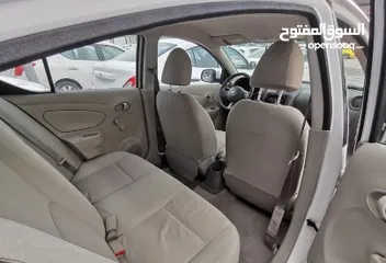  6 Nissan Sunny very clean