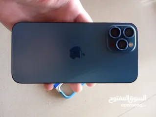  7 جهاز ايفون 12 برو ماكس مستعمل بحاله ممتازه للبيع مع كافر اثنين و سماعة ايفون اير بودز و شاحن