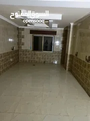  16 شقه شبه ارضيه 153م مع تراس للبيع على شارع البترا مقابل اربد مول غراند وكازيه الرجوب